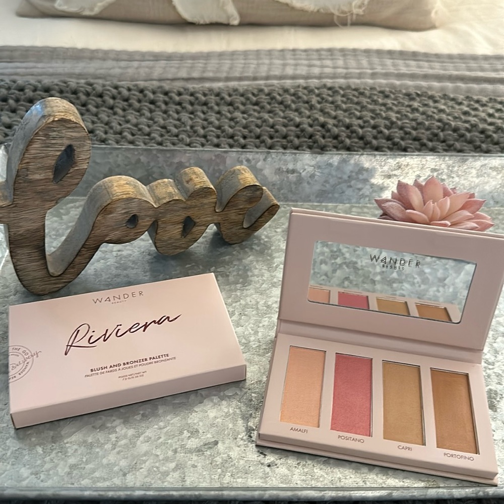 BNIB Wander Beauty Palette